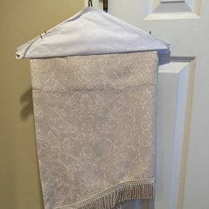 2 valances with fringe